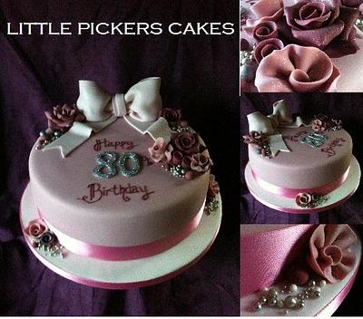 It's bow time ! - Cake by little pickers cakes