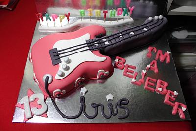 Girly Guitar - Cake by 2cute2biteMe(Ozge Bozkurt)