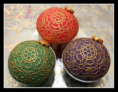 Christmas Bauble Cupcakes - Cake by Victorious Cupcakes