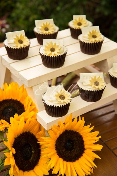 Wedding Cupcakes - Cake by EBella
