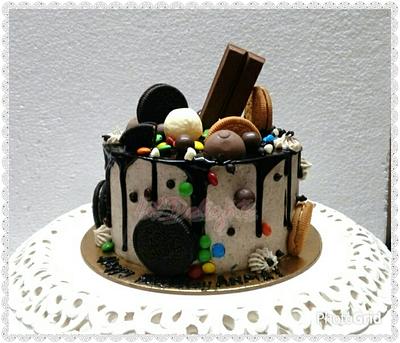 Oreo Drip Cake !  - Cake by Sangeetha