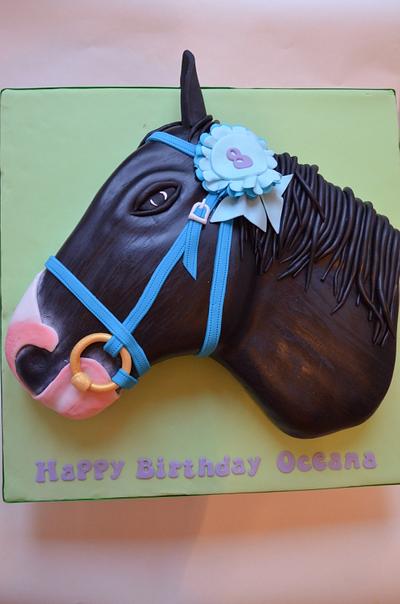 Munchy The Horse - Cake by Suzi Saunders