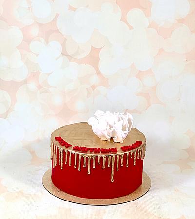 Red and gold drip cake - Cake by soods