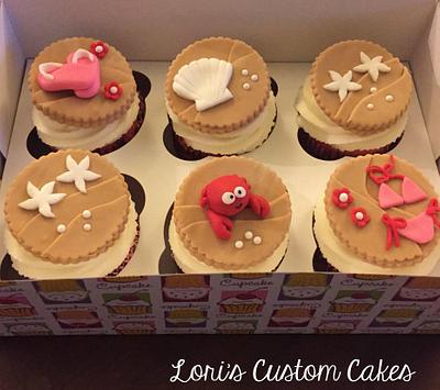 Welcome to the beach cupcakes - Cake by Lori Mahoney (Lori's Custom Cakes) 