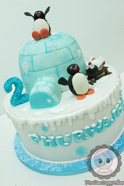 Pingu cake - Cake by YumZee_Cuppycakes