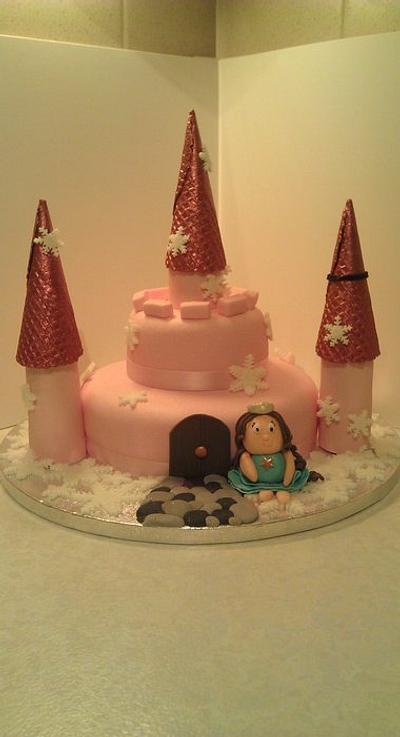 Princess castle  - Cake by Kerry