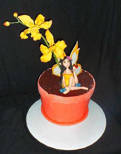 Fairy in a flower pot - Cake by Crys 