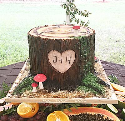 Log of love - Cake by Ann-Marie Youngblood