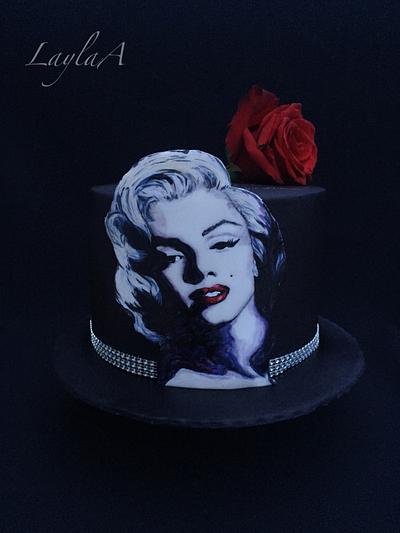 Marilyn  - Cake by Layla A