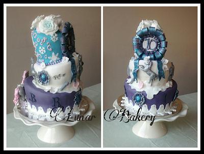 My first Topsy turvy; a horse cake - Cake by Lunar Bakery