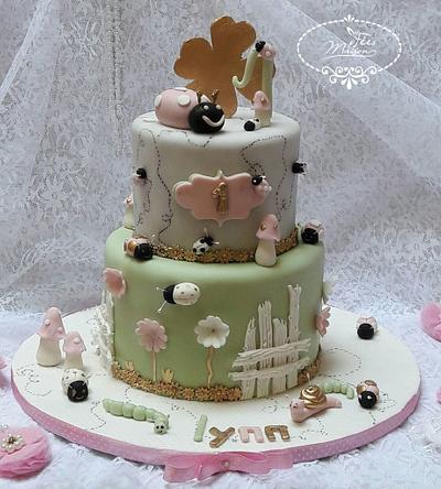 Ladybird theme cake - Cake by Fées Maison (AHMADI)