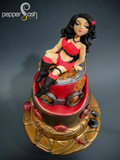 Steampunk Christmas Cake - Cake by Pepper Posh - Carla Rodrigues