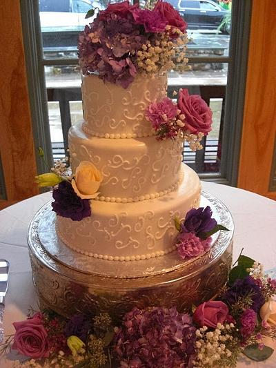 Garden Wedding - Cake by eperra1