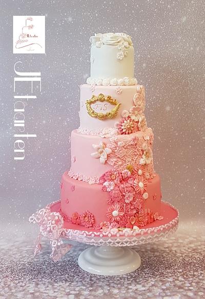 Pink weddingcake - Cake by Judith-JEtaarten