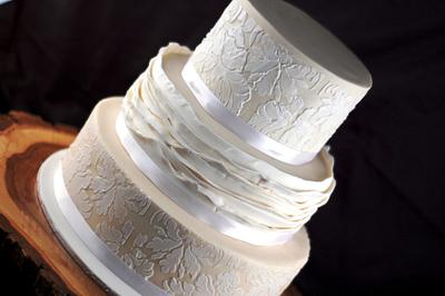 Ivory Wedding Cake - Cake by Zelicious