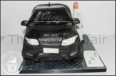 Range Rover - Cake by Designer Cakes By Timilehin