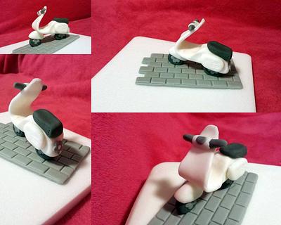 Vespa Topper - Cake by Toothbunny