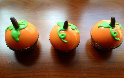 Halloween cupcake toppers - Cake by Nicky4rn