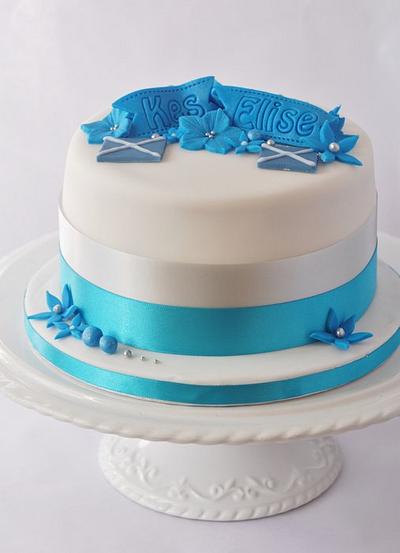 A very Scottish wedding.  - Cake by Lorraine
