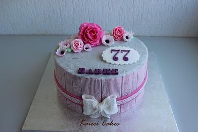 Flower cake - Cake by Kmeci Cakes 