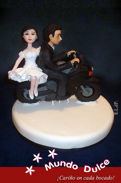 Motorcycle wedding - Cake by Elizabeth Lanas