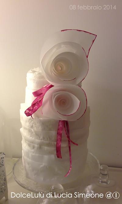 Pink, wafer paper cake - Cake by Lucia Simeone