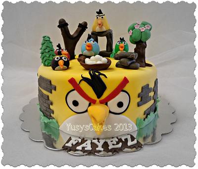 Angry Birds Cake - Cake by Yusy Sriwindawati