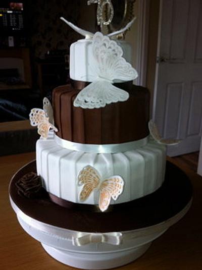 Chocolate Butterfly - Cake by Donna