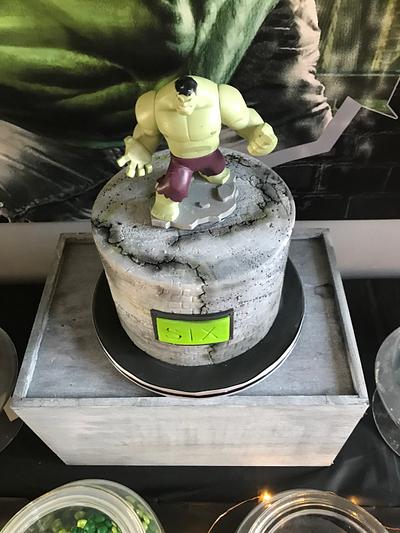 Hulk Smash - Cake by The Noisy Cake Shop
