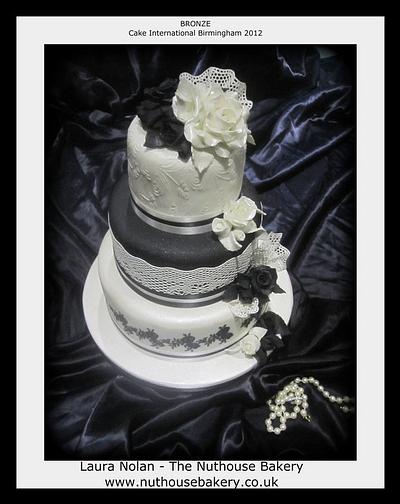 Black and White Wedding Cakes - Cake by Laura Nolan