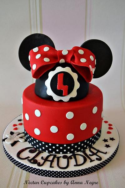 Minnie Mouse Cake - Cake by nectarcupcakes