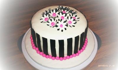My 1st fondant cake - Cake by First Class Cakes