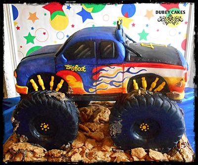 Monster Truck  - Cake by Bethann Dubey