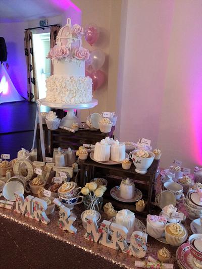 dessert table..... - Cake by Clare's Cakes - Leicester