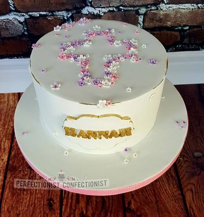 Hannah - Blossom Communion Cake  - Cake by Niamh Geraghty, Perfectionist Confectionist