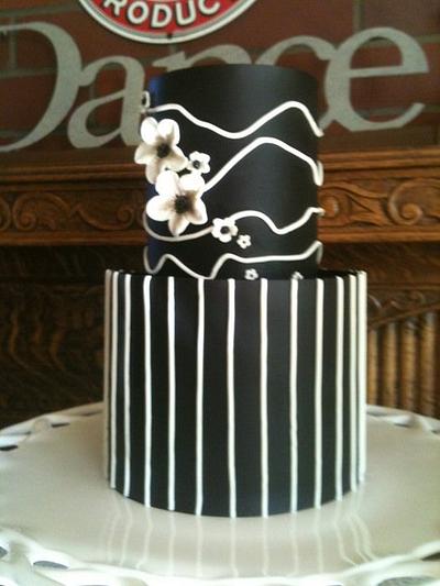 Black and White Wedding Cake - Cake by Carla Jo
