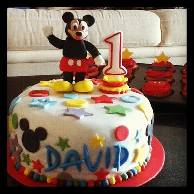 Mickey Mouse - Cake by novita