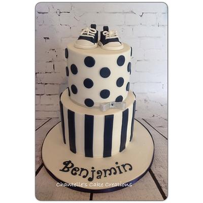 Navy blue and white christening cake - Cake by Chantelle's Cake Creations