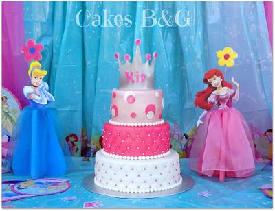 Princess Cake - Cake by Laura Barajas 