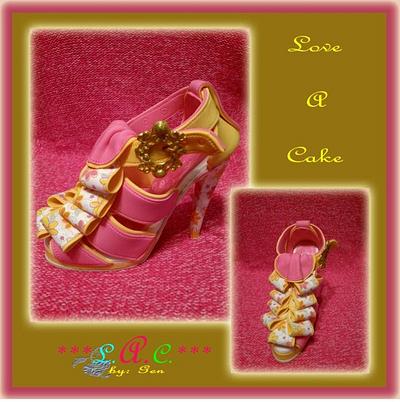 Printed Stiletto Shoe - Cake by genzLoveACake