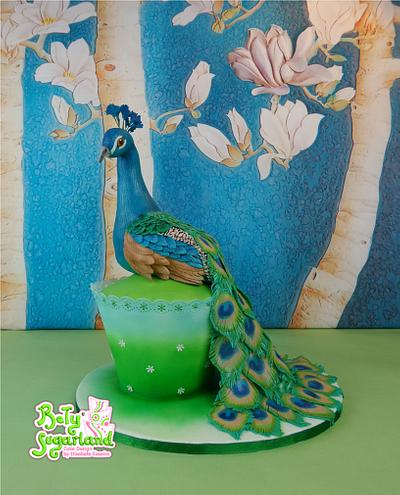 Peacock Giant Cupcake - Cake by Bety'Sugarland by Elisabete Caseiro 