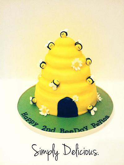 Beehive - Cake by Simply Delicious Cakery