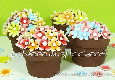 Tutorial cupcake flower pot - Cake by Paola