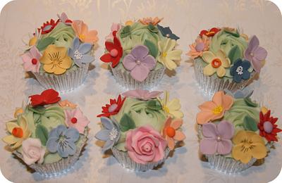 Flower Bouquet Cupcakes - Cake by Amanda’s Little Cake Boutique