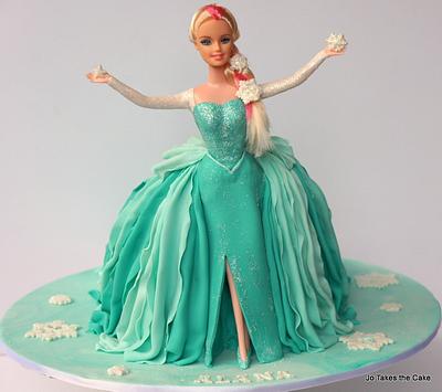 Queen Elsa - Cake by Jo Finlayson (Jo Takes the Cake)
