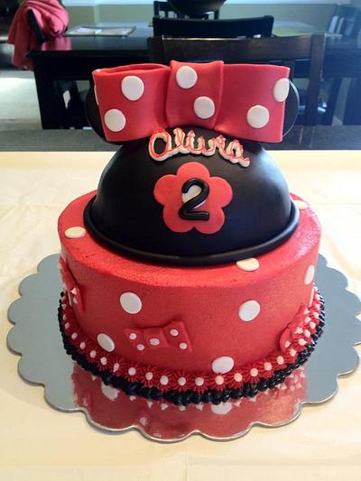 Minnie Mouse - Cake by Dawn Henderson