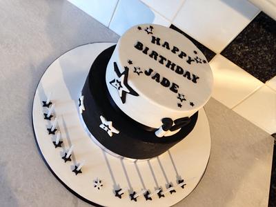 Black & White - Cake by The Midnight Baker