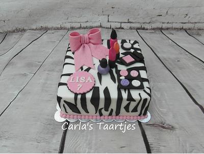 Girls Cake - Cake by Carla 