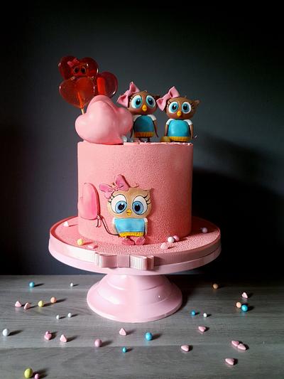 Owly - Cake by Radoslava Kirilova (Radiki's Cakes)