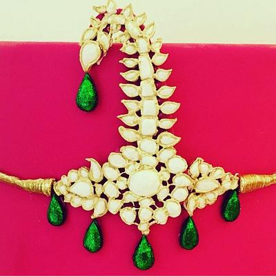 Royal Indian jewellery - Cake by The Hot Pink Cake Studio by Ipshita